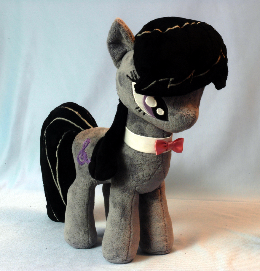 [Bild: octavia_plushie_by_whiteheather-d5366eo.png]